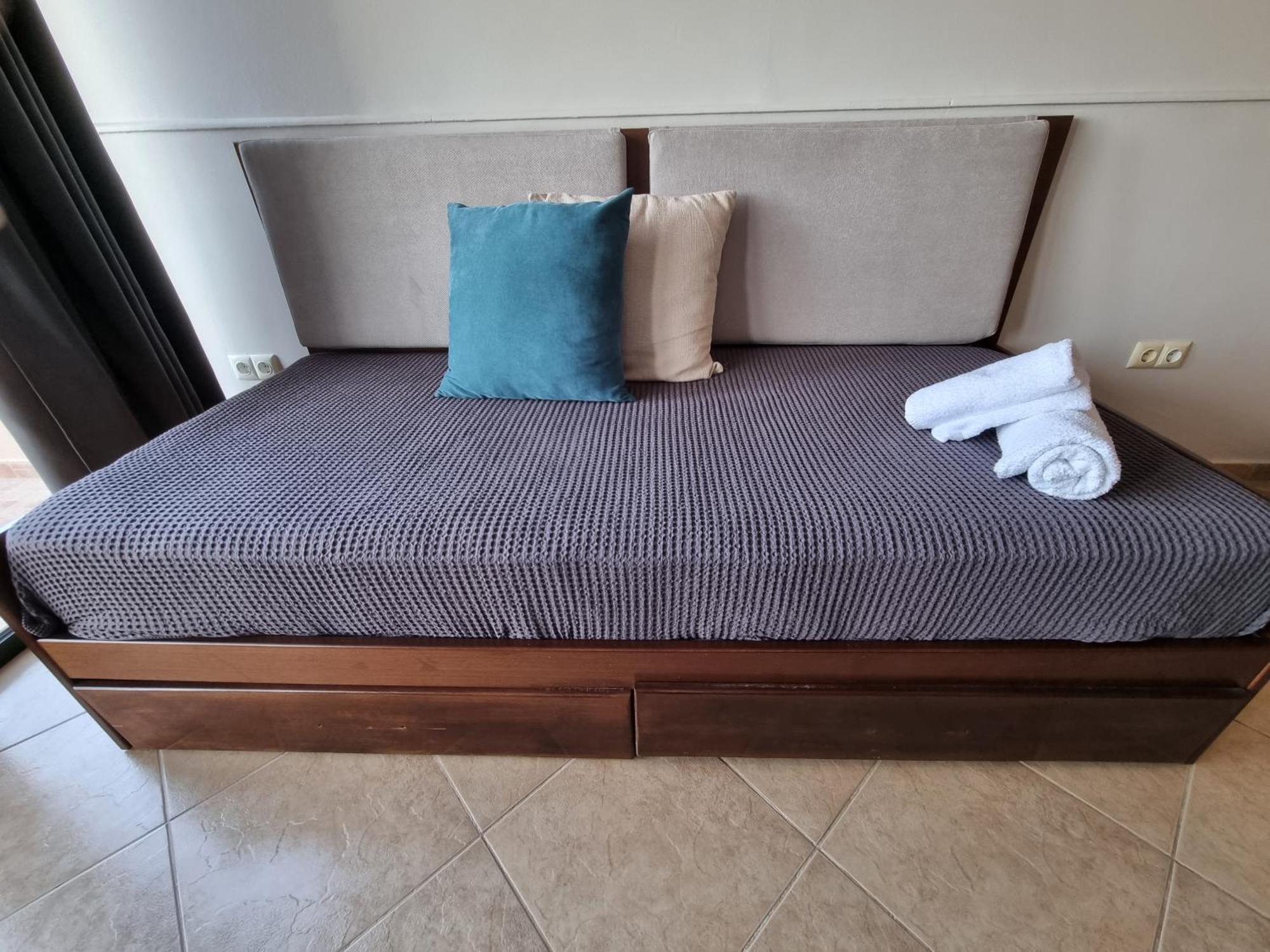 Greenhill Holiday Suites Сарти Екстериор снимка